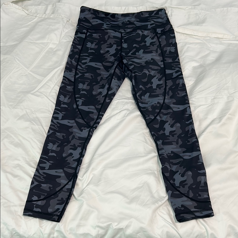 ZYIA Black and Gray Camouflage LNT fully length Leggings